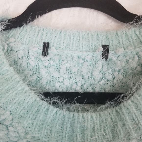 Eyelash knit Women's Size L - Picture 3 of 5